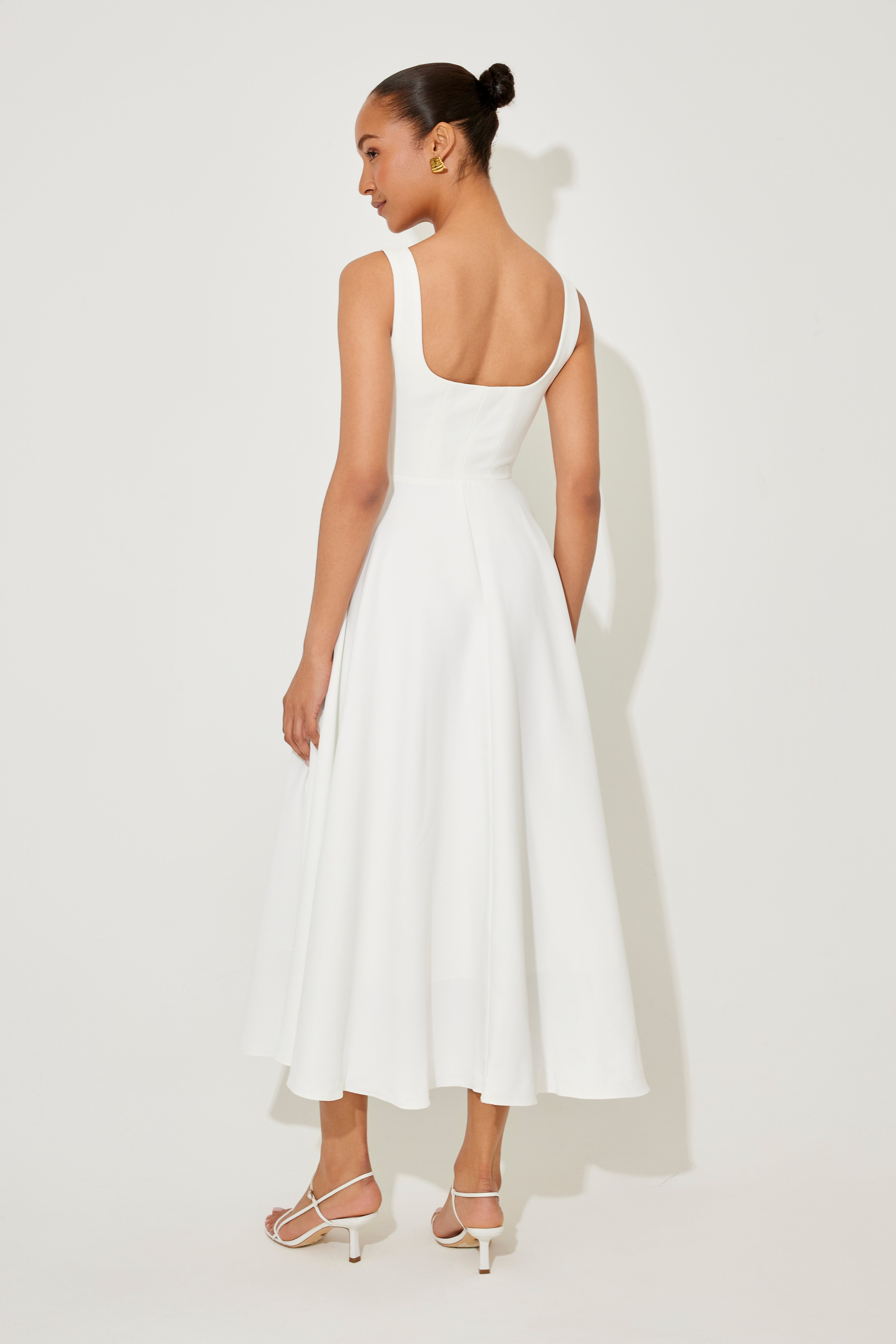 Amelia™ | Timeless Flowy Midi Dress