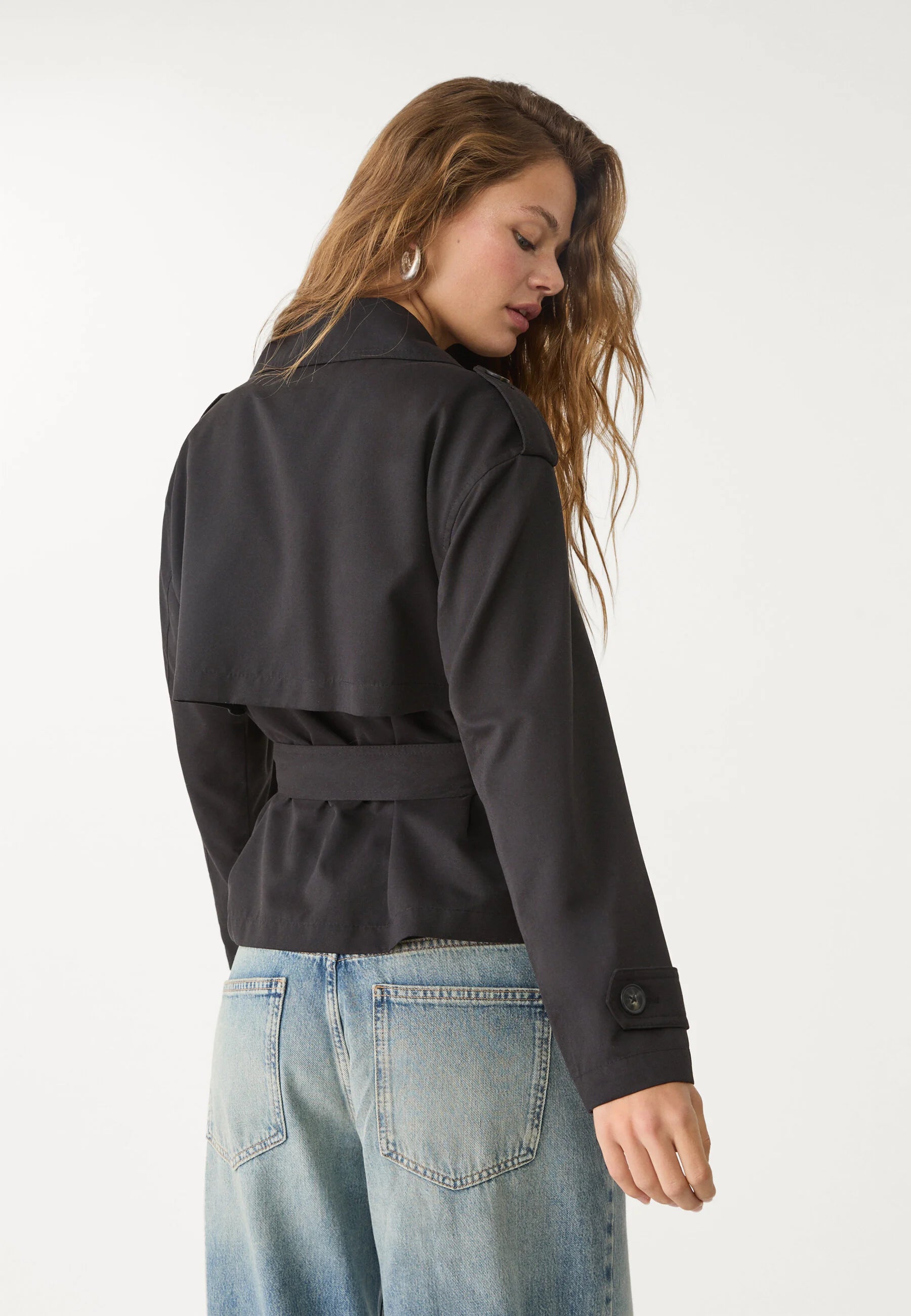 Trenchcoat With Belt