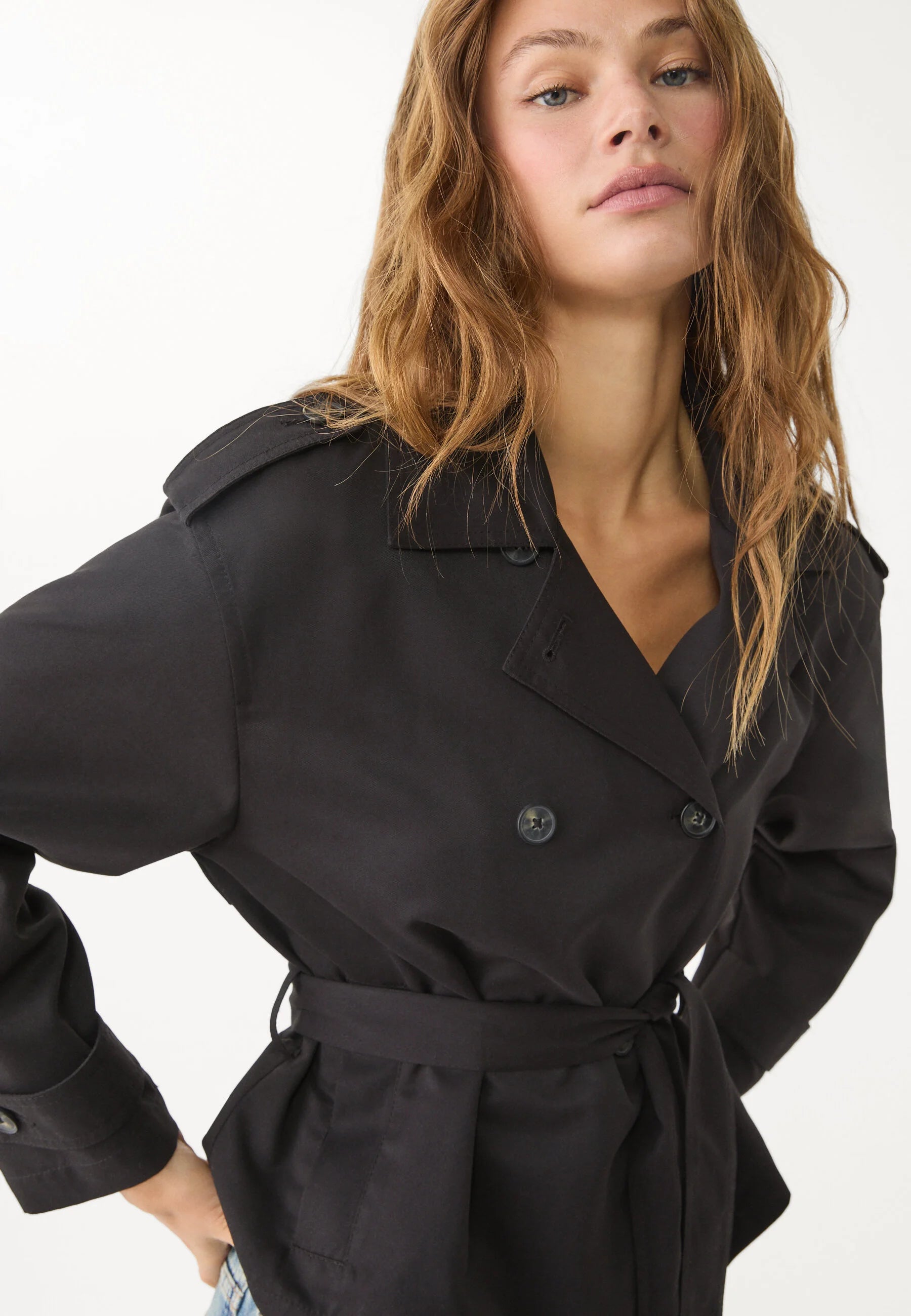 Trenchcoat With Belt