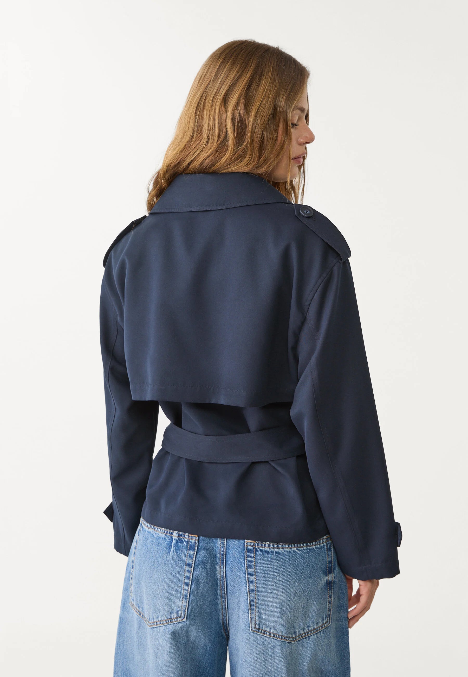 Trenchcoat With Belt